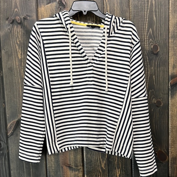 Jane and Delancey Tops - Jane & Delancey Striped Hoodie L Nautical Sweater Casual All Seasons Boho Crop
